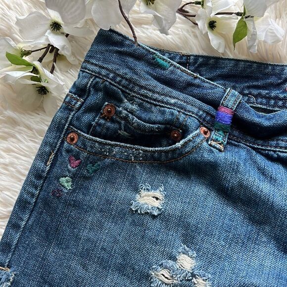 American Eagle Distressed Boho Hippie Shorts Size 8 - Picture 4 of 8